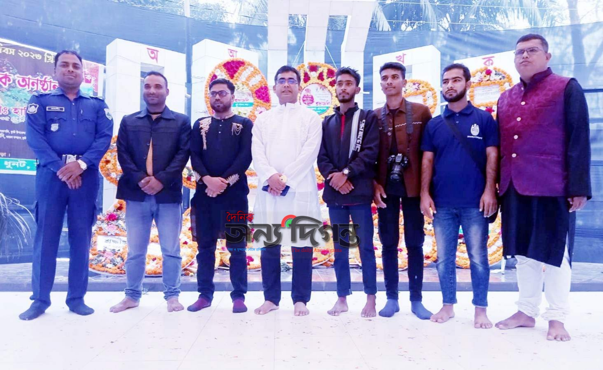 ভাষা শহীদের প্রতি ধুনট উপজেলা প্রেসক্লাবের শ্রদ্ধা নিবেদন