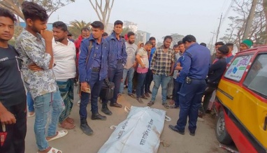 মোংলায় ট্রাক ও অ্যাম্বুলেন্স সংঘর্ষে নিহত -০১