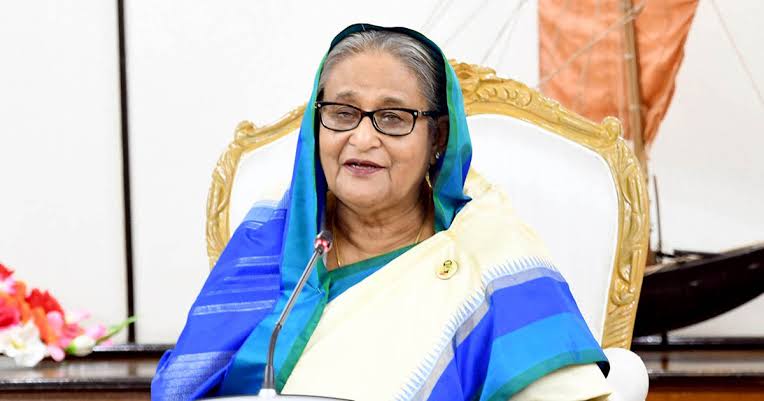 শিক্ষার হার বাড়াতে প্রধানমন্ত্রীর গুরুত্বারোপ