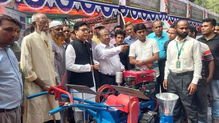 মুজিবনগরে কৃষক সমাবেশ ও কৃষি মেলার উদ্বোধন করলেন জনপ্রশাসন প্রতিমন্ত্রী ফরহাদ হোসেন
