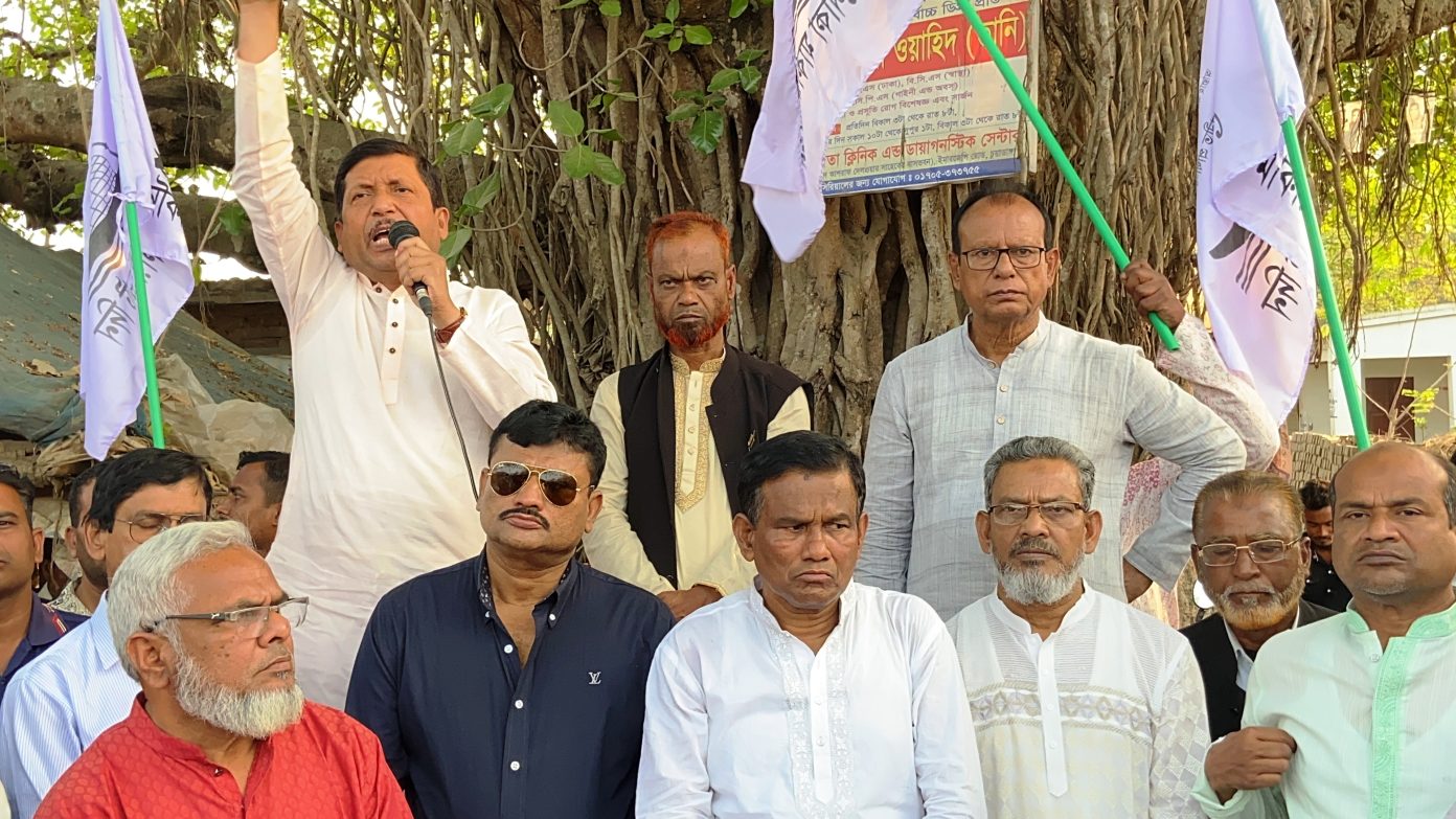 উন্নয়নের ধারা অব্যাহত রাখতে নৌকায় ভোট দিন :  টোটন জোয়ার্দ্দার