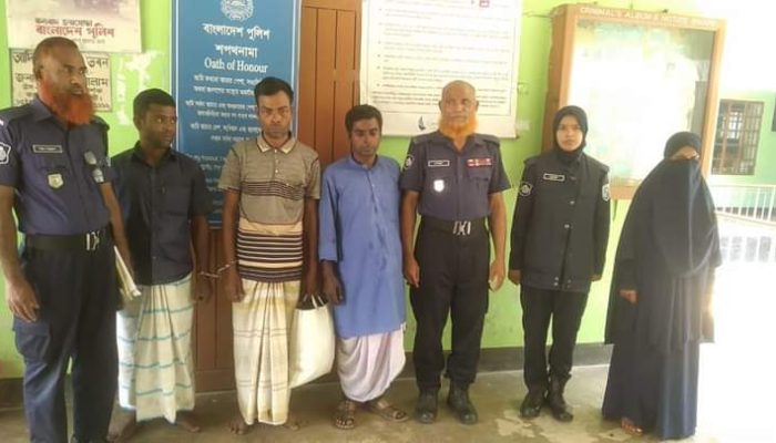 আদিতমারী থানার বিশেষ অভিযানে ওয়ারেন্টভুক্ত ০৪ জন আসামী গ্রেফতার 