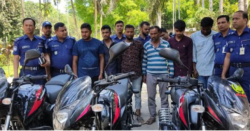 চুয়াডাঙ্গায় ৩ টি চোরাই মটর সাইকেল উদ্ধার, চোর চক্রের ৬ সদস্য আটক