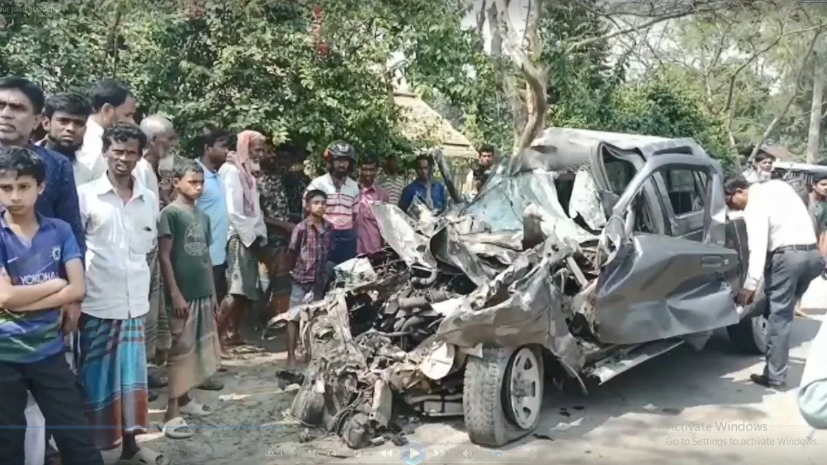 জামালপুরে ট্রাক-পিকআপভ্যান সংঘর্ষে নিহত ৩