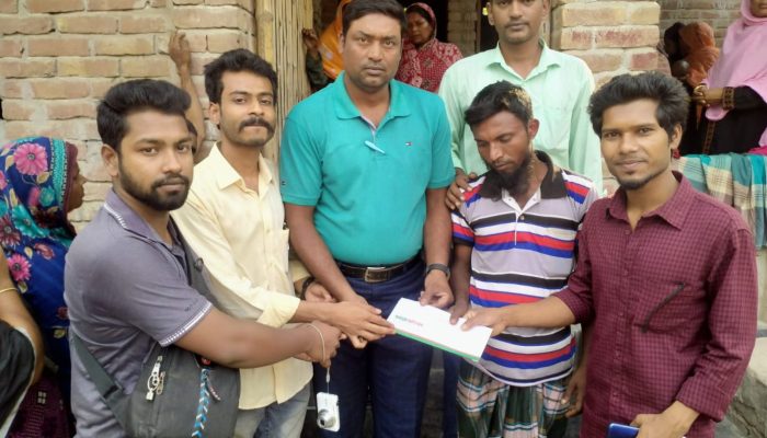 চুয়াডাঙ্গায় জন্ম নেয়া চার জমজ কন্যার পরিবারের পাশে সাহিদুজ্জামান টরিক
