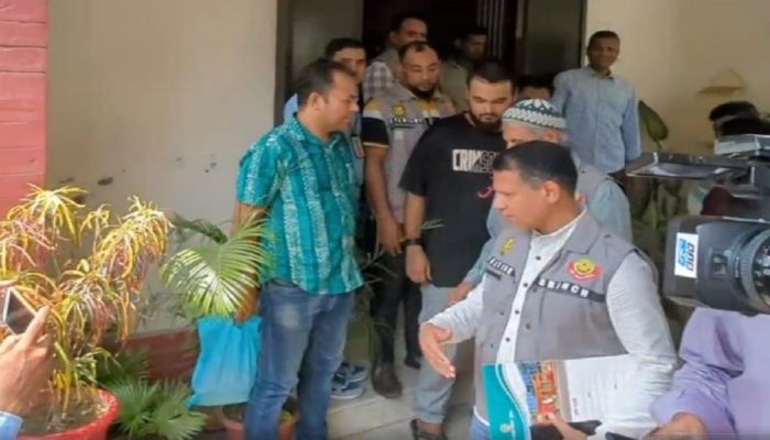 ১০ হাজার টাকা মুচলেকায় আলোচিত গায়ক নোবেলের জামিন