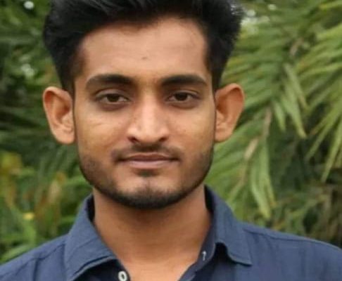 চুয়াডাঙ্গায় বাস নিয়ন্ত্রণ হারিয়ে খাদে পড়ে সুপারভাইজার নিহত। আহত ৯