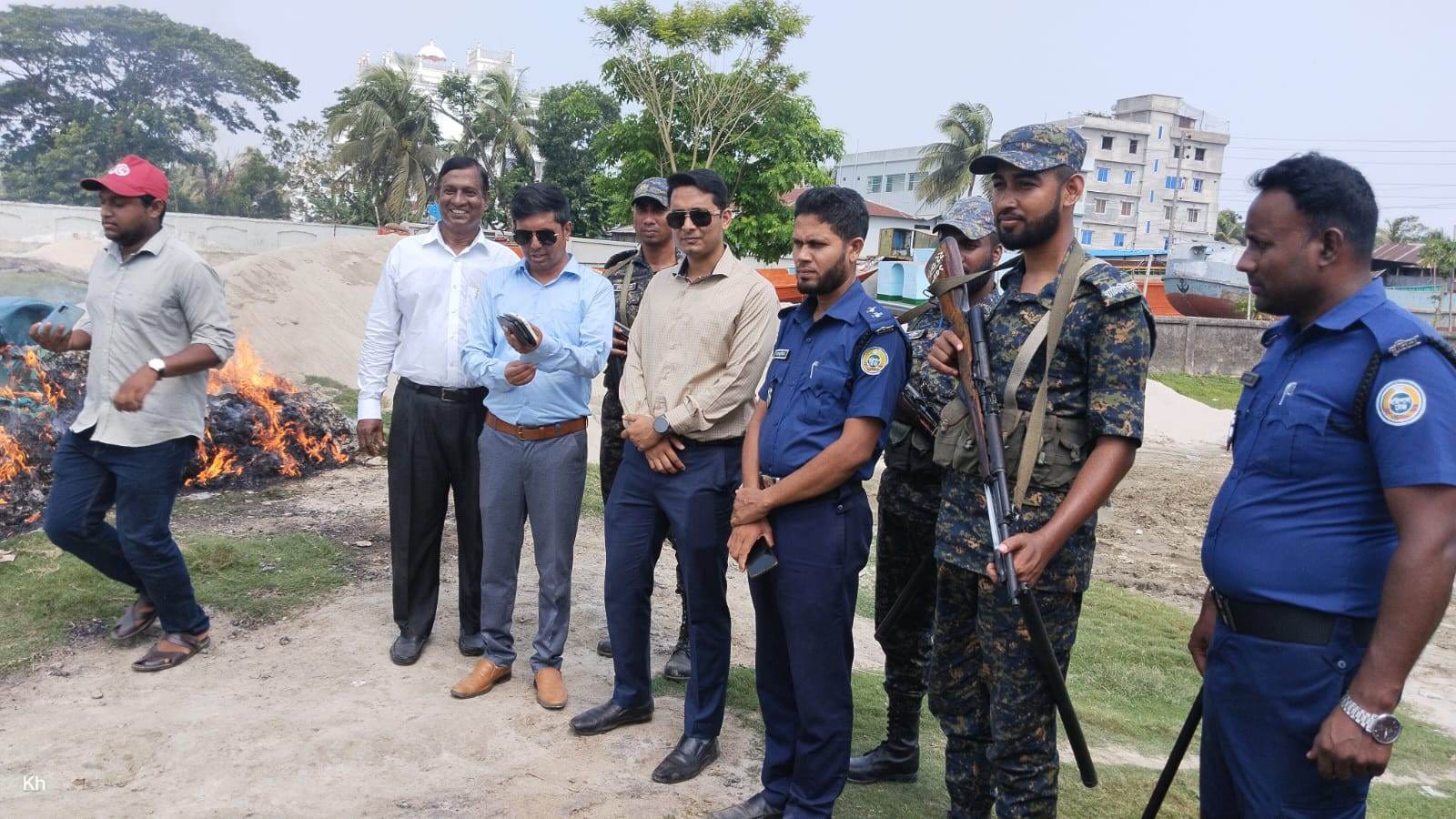 বরগুনা জেলা প্রশাসনের অভিযানে বিষখালী নদীতে সাড়ে ৮ লাখ টাকার নিষিদ্ধ কারেন্ট জাল জব্দ