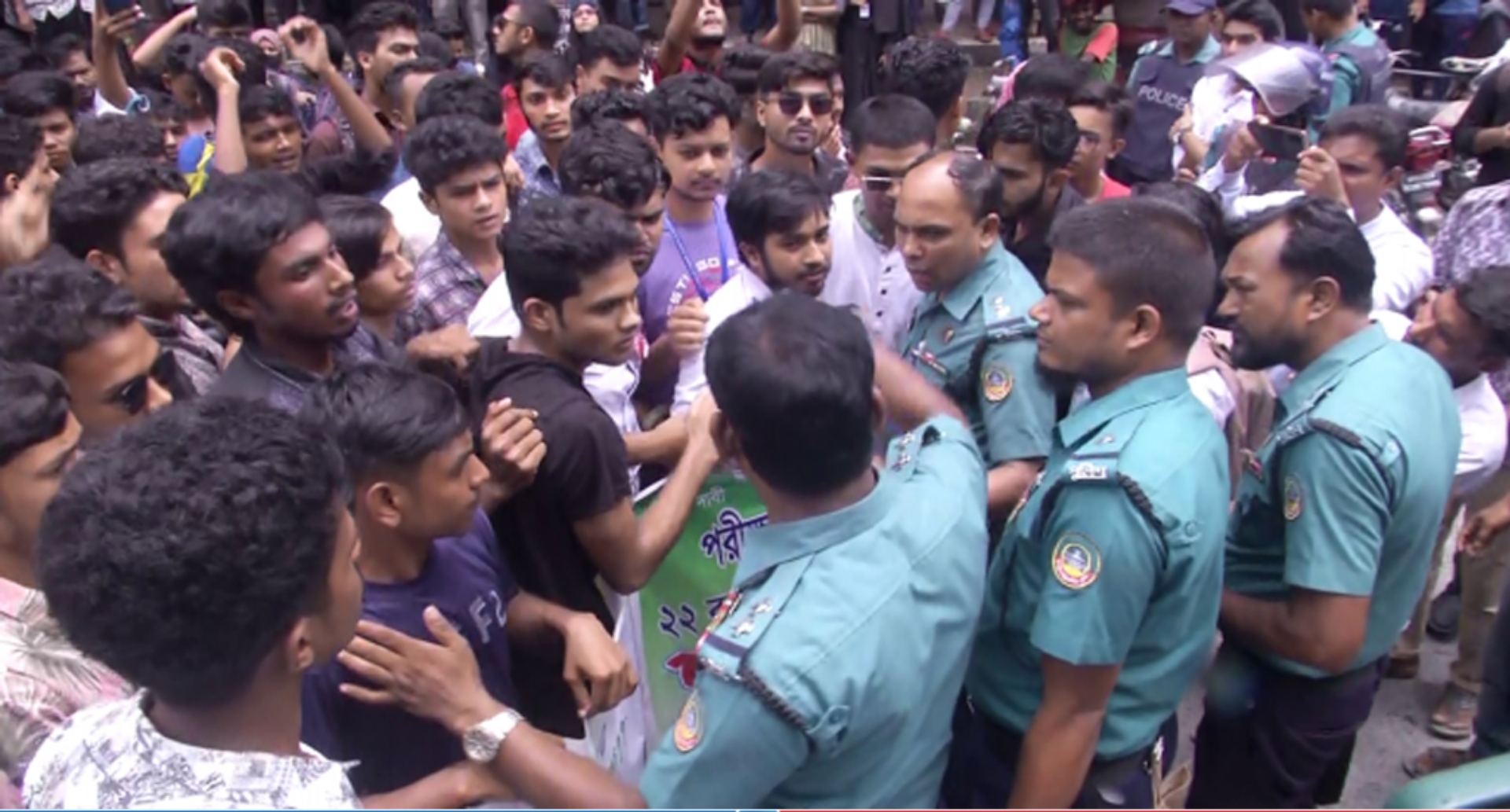 এইচএসসি পরীক্ষার্থীদের জামিনে সহায়তা করবে সরকার