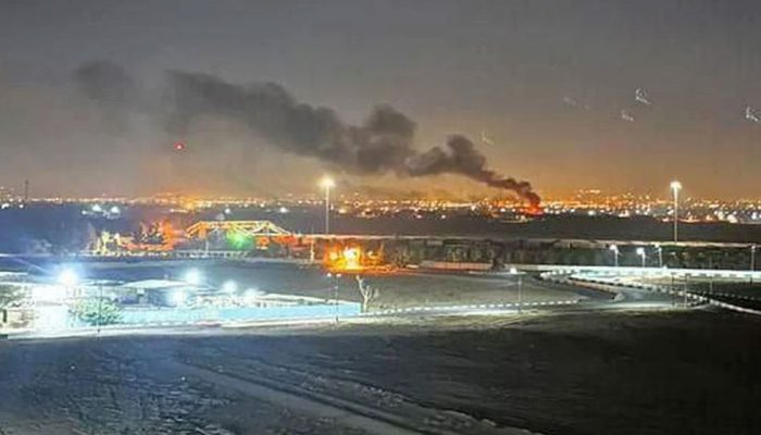 ইসরায়েলের বিমান হামলায় ইরানের ২ সেনা নিহত