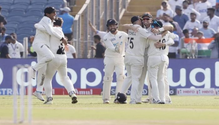 ১২ বছর পর ঘরের মাঠে সিরিজ হারল ভারত