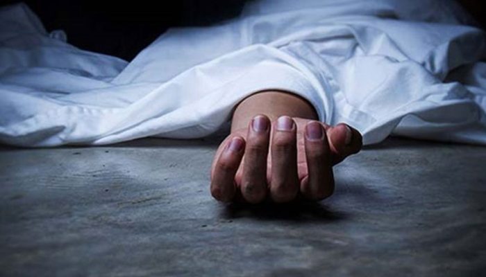 ফার্নিচার কারখানা থেকে নারীর গলাকাটা মরদেহ উদ্ধার