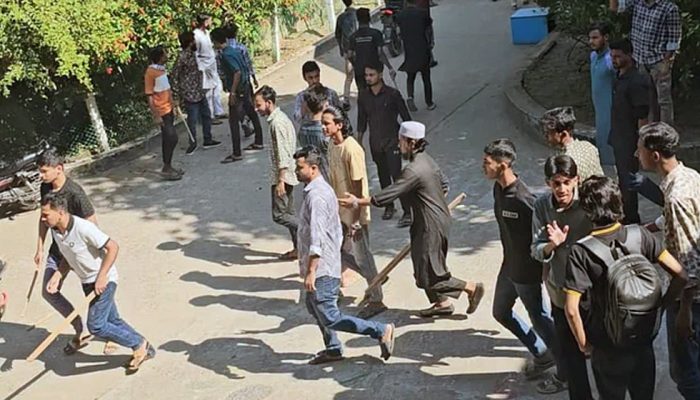 সুনামগঞ্জে বৈষম্যবিরোধী ছাত্র আন্দোলনের দুই পক্ষের সংঘর্ষ, আহত ৫