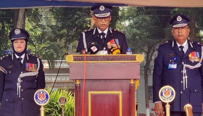 পুলিশকে রাজনৈতিক প্রভাবমুক্ত করতে কাজ করছে সরকার: আইজিপি
