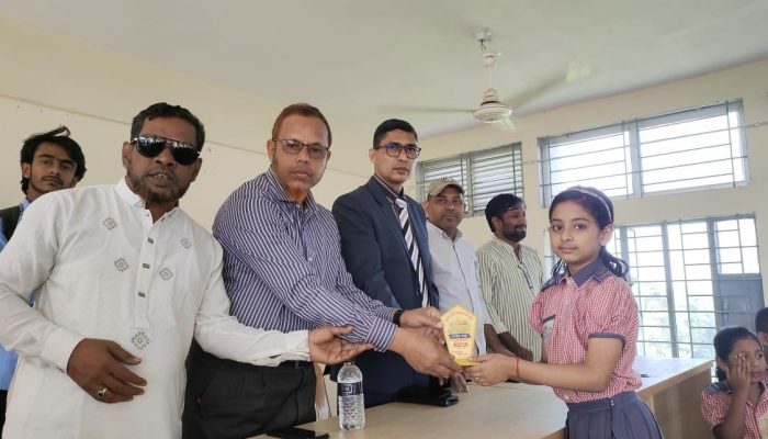 নবীনগরে গভর্নিংবডির পরিচিতি সভা ও মেধা পুরস্কার বিতরণ