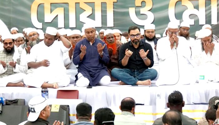 ঢাকা-১৮ আসনের উদ্যোগে খালেদা জিয়ার রোগমুক্তি ও দীর্ঘায়ু কামনায় দোয়া মাহফিল অনুষ্ঠিত