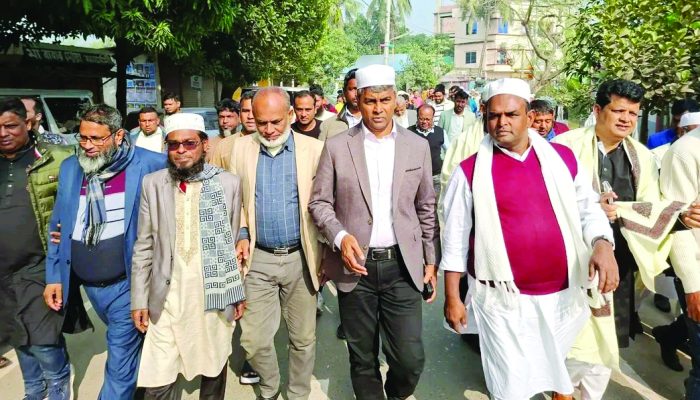 এবাদুল হক ফালুর পিতার জানাজায় এস এম জাহাঙ্গীর হোসেনের উপস্থিতি