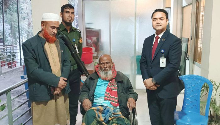 রূপগঞ্জে মানবিকতার উজ্জ্বল দৃষ্টান্ত স্থাপন করলেন ইউএনও মো. সাইফুল ইসলাম