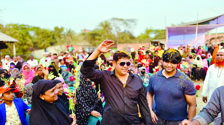 নারায়ণগঞ্জে দুই আসনে দুই চিত্র: রূপগঞ্জে জমজমাট প্রচারণা, আড়াইহাজারে নির্বাচনী নীরবতা