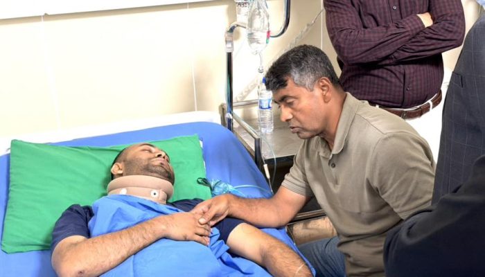 শহীদ ওসমান হাদী হত্যার বিচারের দাবির সমাবেশে আহত মহিউদ্দিন রনি, হাসপাতালে দেখতে গেলেন এস এম জাহাঙ্গীর