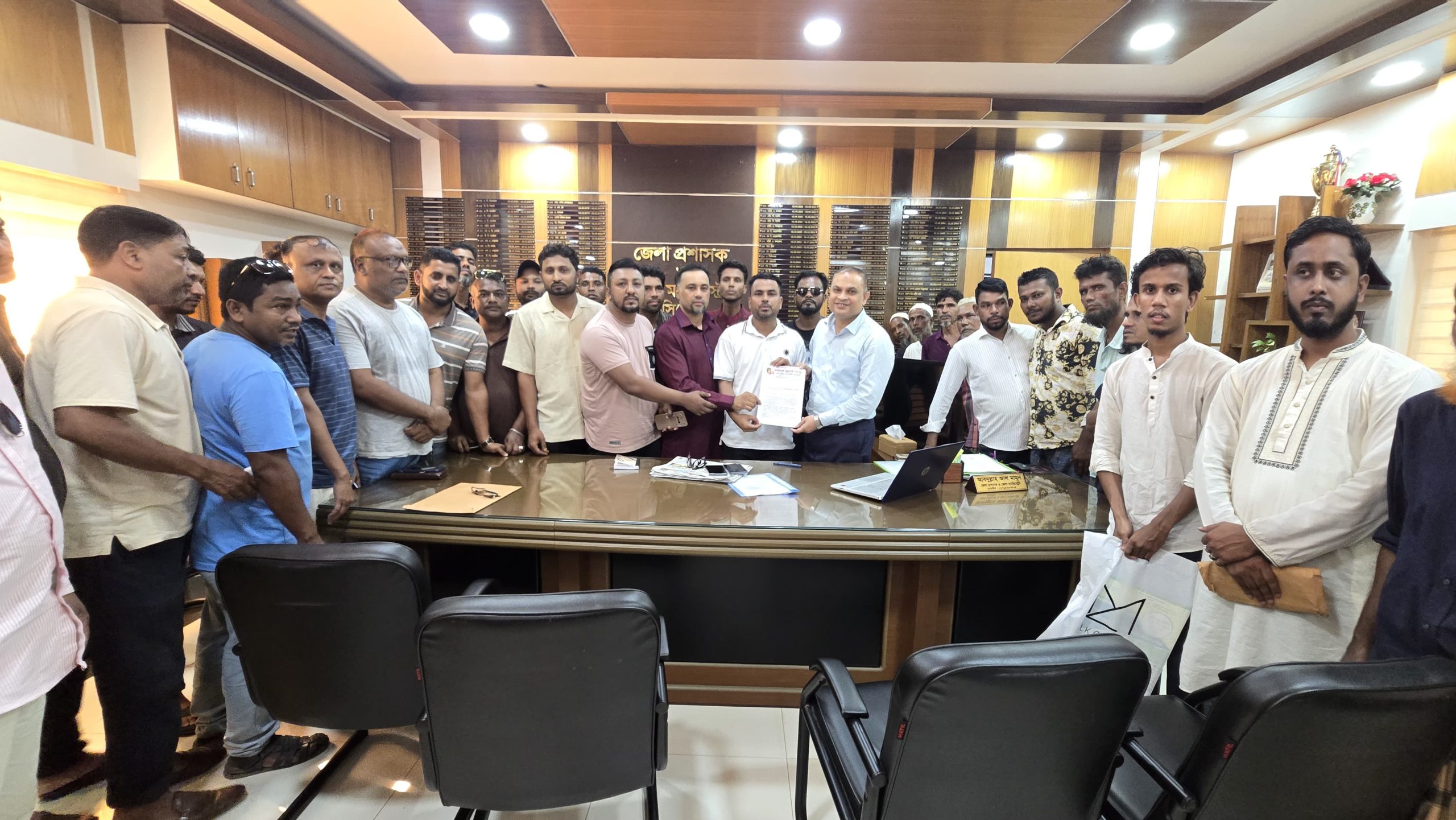 সিলেটে জাতীয়তাবাদী পরিবারসহ জুলাই যোদ্ধাদের দাবিতে ডিসির দ্বারস্থ